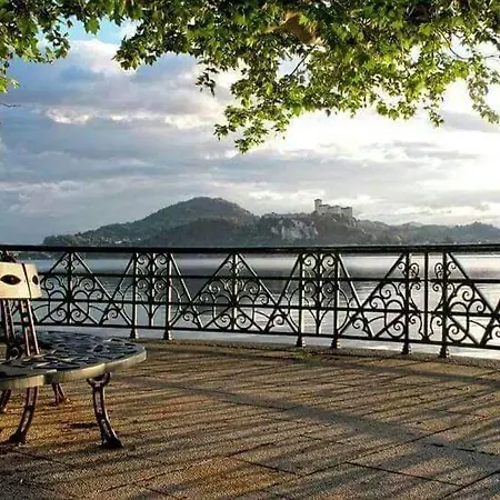 Piccola Perla Sul Lago Maggiore Arona Exterior foto